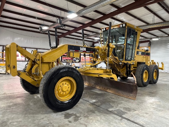 2001 Caterpillar 140H Motor Grader