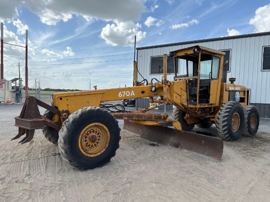 1982 John Deere 670A Motor Grader