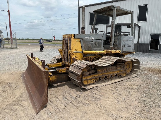 1994 Komatsu D32P-1 Crawler Dozer