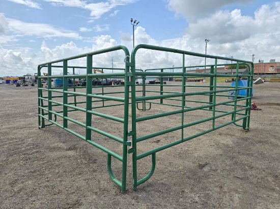 (4) 12 Foot Corral Panels