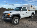 2004 GMC Sierra Pickup Truck
