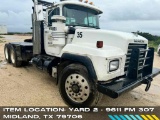 2002 Mack RD688S Winch Truck