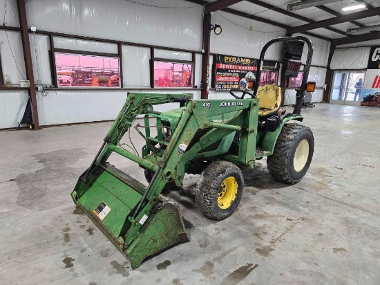 John Deere LV4100 Utility Tractor