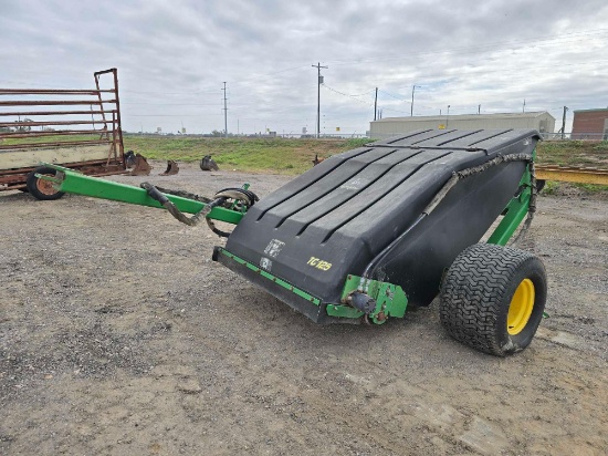 John Deere TC125 Turf Collection System