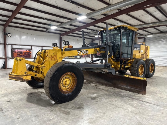 2005 John Deere 770D Motor Grader