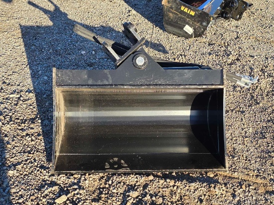 NEW/UNUSED 2025 MIVA 24 In Hydraulic Tilting Excavator Bucket