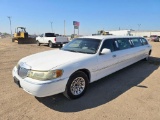 1999 Lincoln Town Limousine