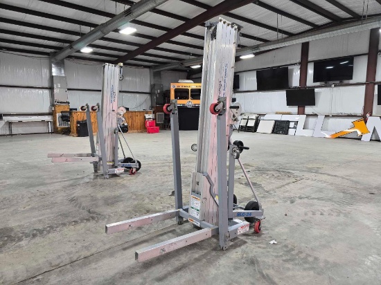 2022 Genie SLC24 Superlift Contractor 24 Foot Reach Material Lift
