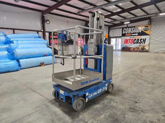 2013 Genie GR20 Runabout 20 Foot Electric Vertical Mast Lift