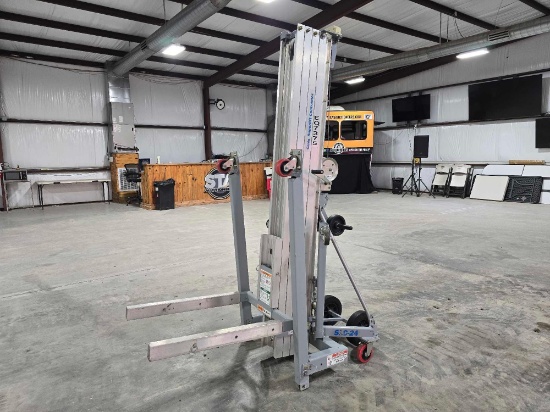 2021 Genie SLC24 Superlift Contractor 24 Foot Reach Material Lift ...