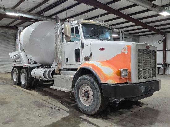 2015 Peterbilt 365 Mixer Truck
