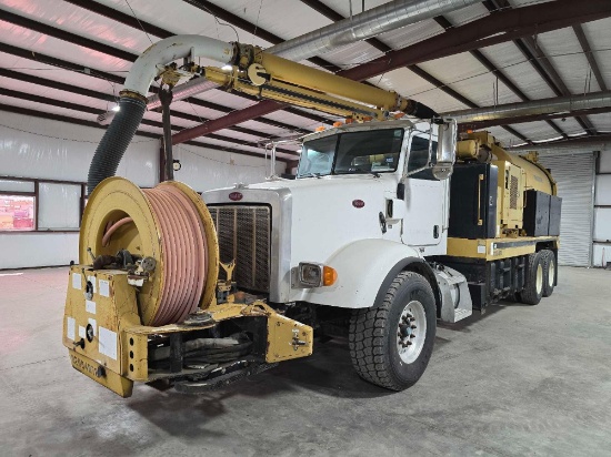 2008 Peterbilt 365 Vacuum Truck Truck