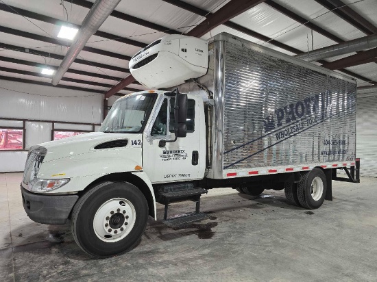 2002 International 4300 Reefer Truck