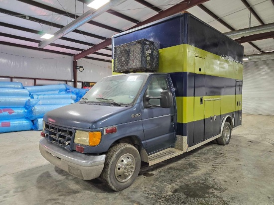 2003 Ford E450 Super Duty Food Truck