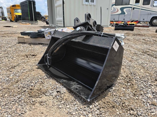 NEW/UNUSED 2025 FUTURE 24 Inch Tilting Excavator Bucket