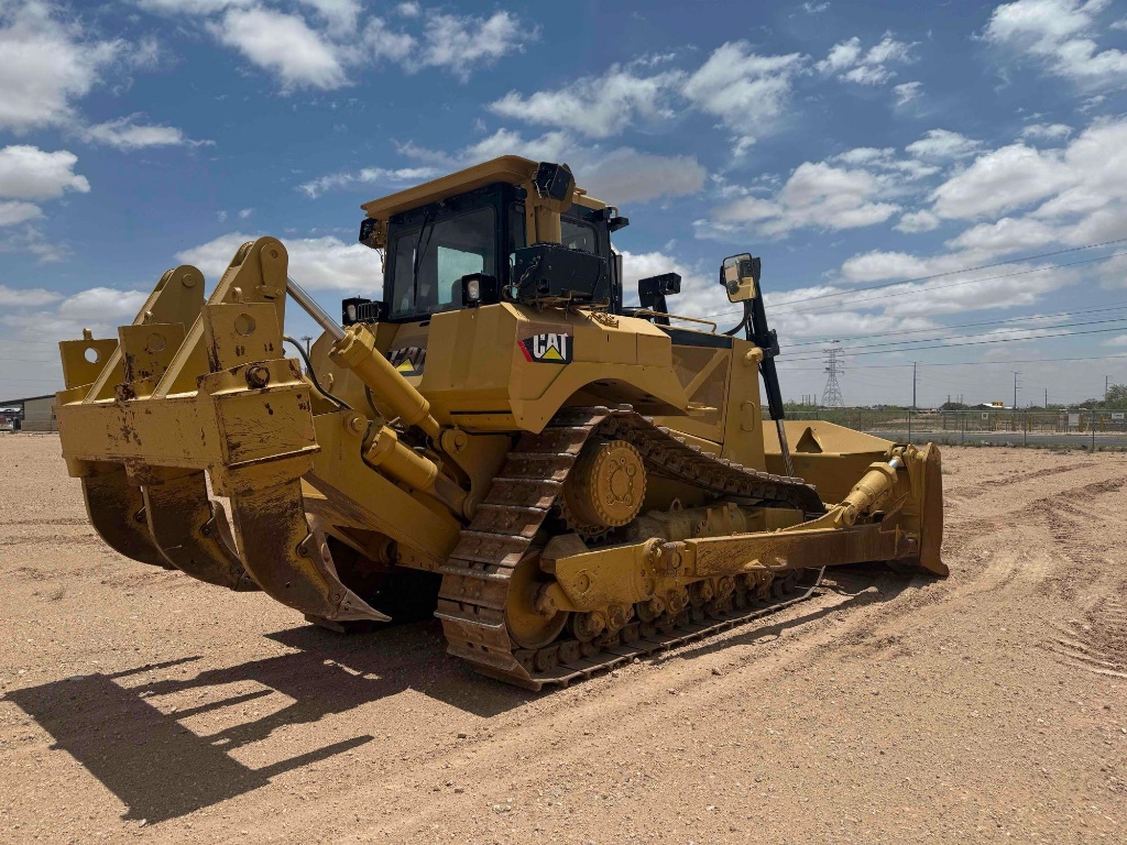 TOPADOR FRONTAL 2005 CATERPILLAR D8T