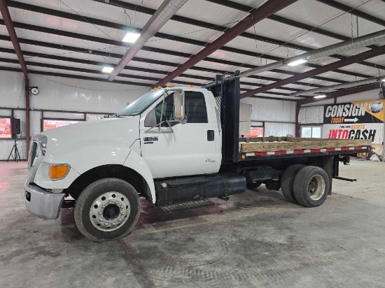 2008 Ford F650 Flatbed Truck