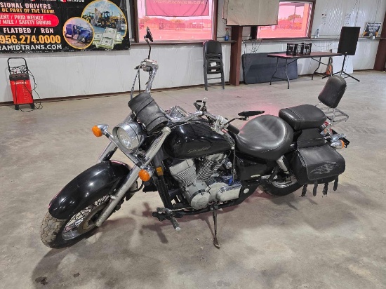 2004 Honda VT750C Motorcycle