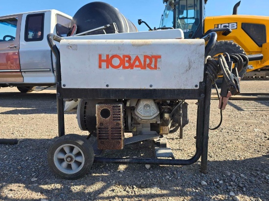Hobart Champion 145 DC Welder/4500 Watt AC Generator