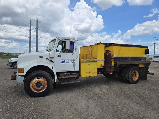 2002 International 4700 TCM415-160 H.D. Industries Pro Patch Asphalt Patcher
