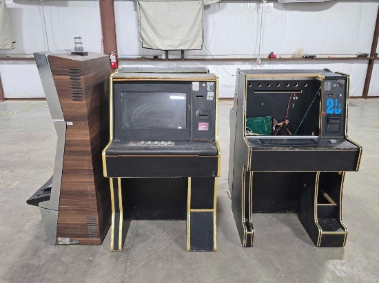 Qty (5) Slot Machines