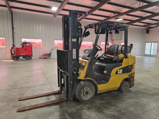 2021 Caterpillar 2C6000LPG Forklift