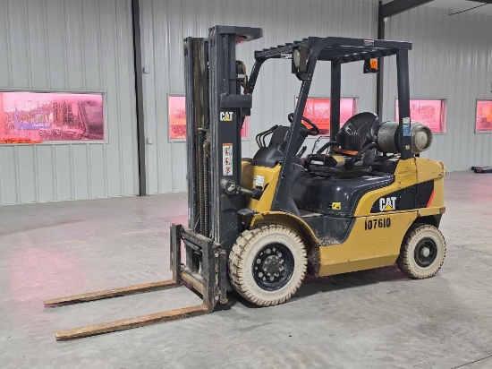 2019 Caterpillar GP25N Straight Mast Forklift
