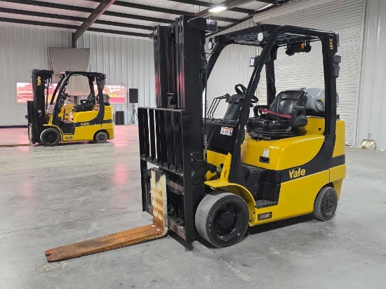 Yale GLC060VXNEAE085 Cushion Tire Forklift