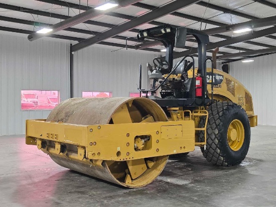 2016 Caterpillar CS56B Smooth Drum Compactor