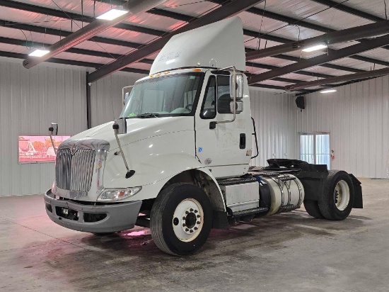 2017 International TranStar 8600 Day Cab Truck Tractor