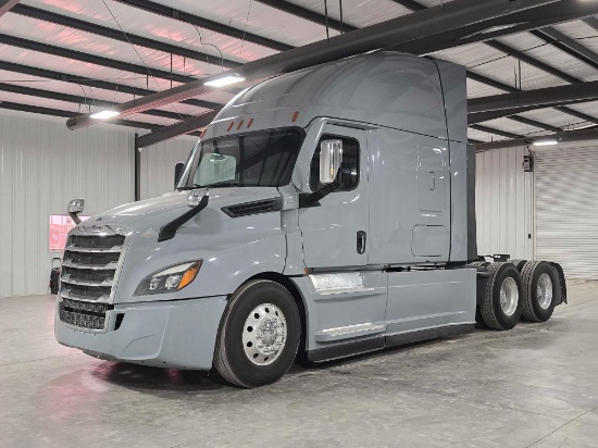 2020 Freightliner Cascadia 126 Sleeper Truck Tractor