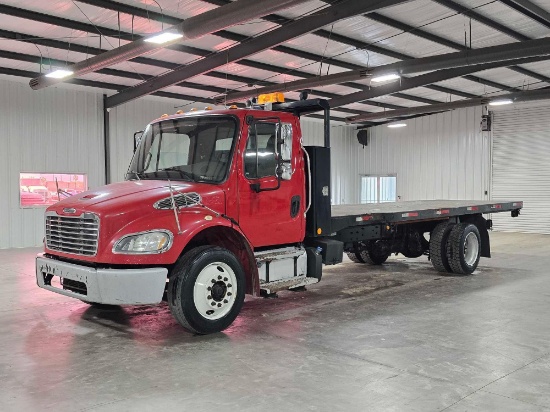 2015 Freightliner M2 106 Flatbed Truck