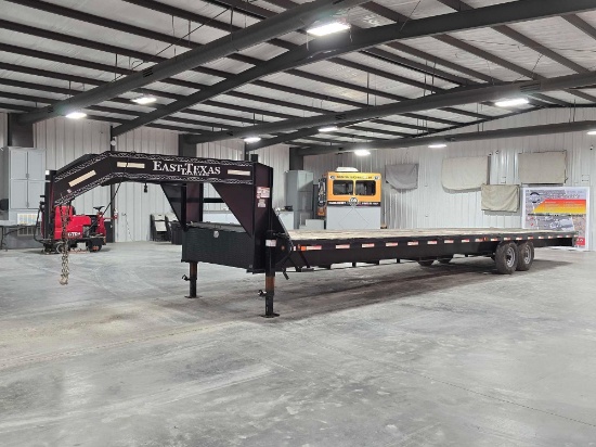 2021 East Texas 36 Foot Gooseneck Trailer
