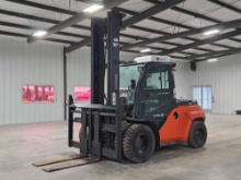 2017 Toyota 8FD70U Pneumatic Diesel Forklift