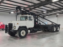 2002 Mack RD690SX Winch Truck Tractor