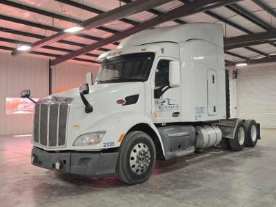 2014 Peterbilt 579 Sleeper Truck Tractor