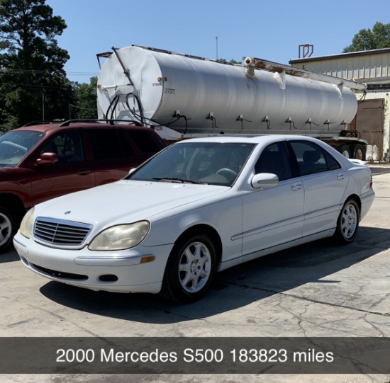 2000 Mercedes 4 Door 183,823 miles VIN 7917