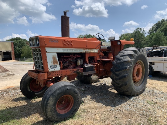 International 1466 Tractor - turbo
