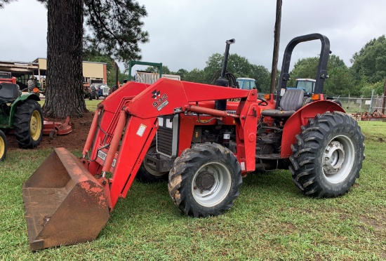 Massey Ferguson 240 Tractor w/932 FE loader/bkt
