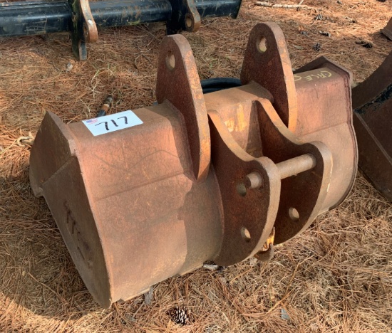 Bucket (fits Case 580)