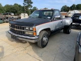 GMC 3500 Dually 133797 miles VIN 9149