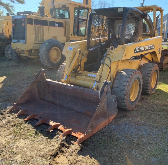 John Deere 270 Skid Steer Loaded
