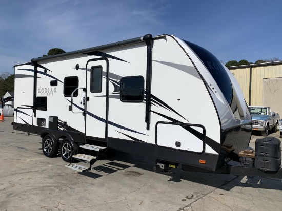 2017 Kodiak Ultimate Camper  VIN 1902