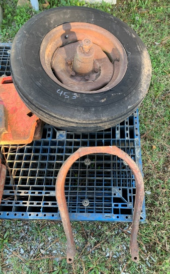 Pedistal and single front hub assem. for M Farmall