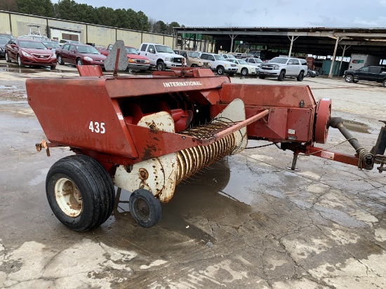 International 435T Square Baler