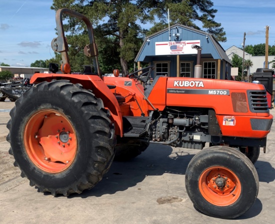 Kubota M5700 Utility Special