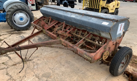 11ft International Grain Drill 16 Row