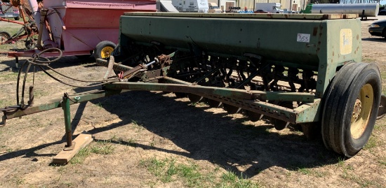 John Deere 8300 Grain Drill