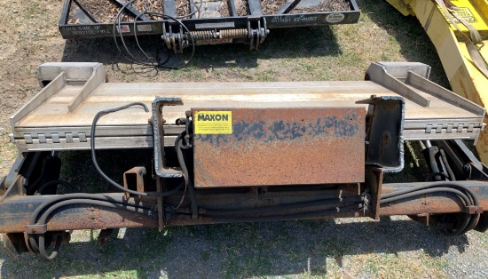 MAXON Aluminum Deck Liftgate