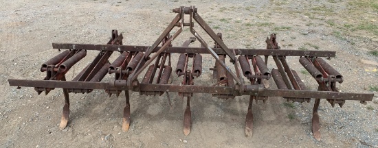 Massey Ferguson 7ft 9 shank tillage tool
